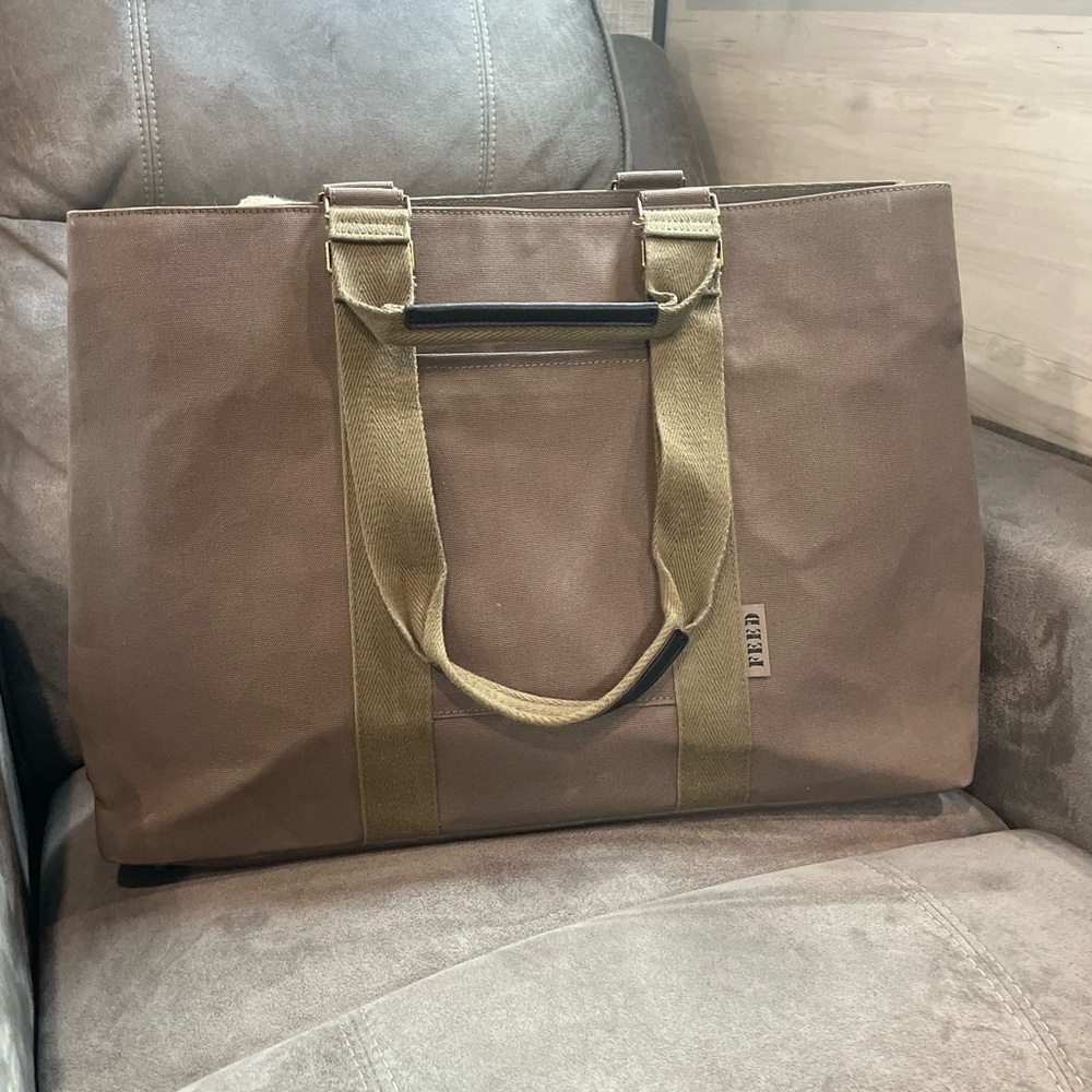 FEED Oversized Work Bag Largest Work Collection bag with 7 compartments.